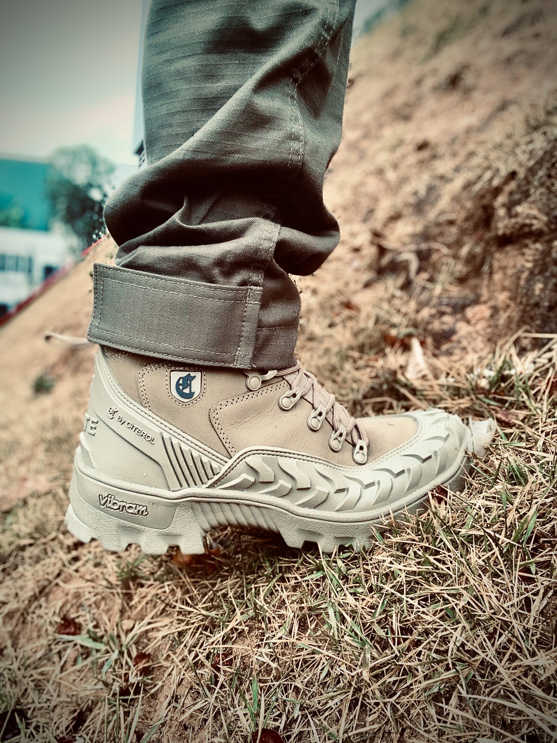 10 Vantagens de Usar uma Bota tática de Qualidade