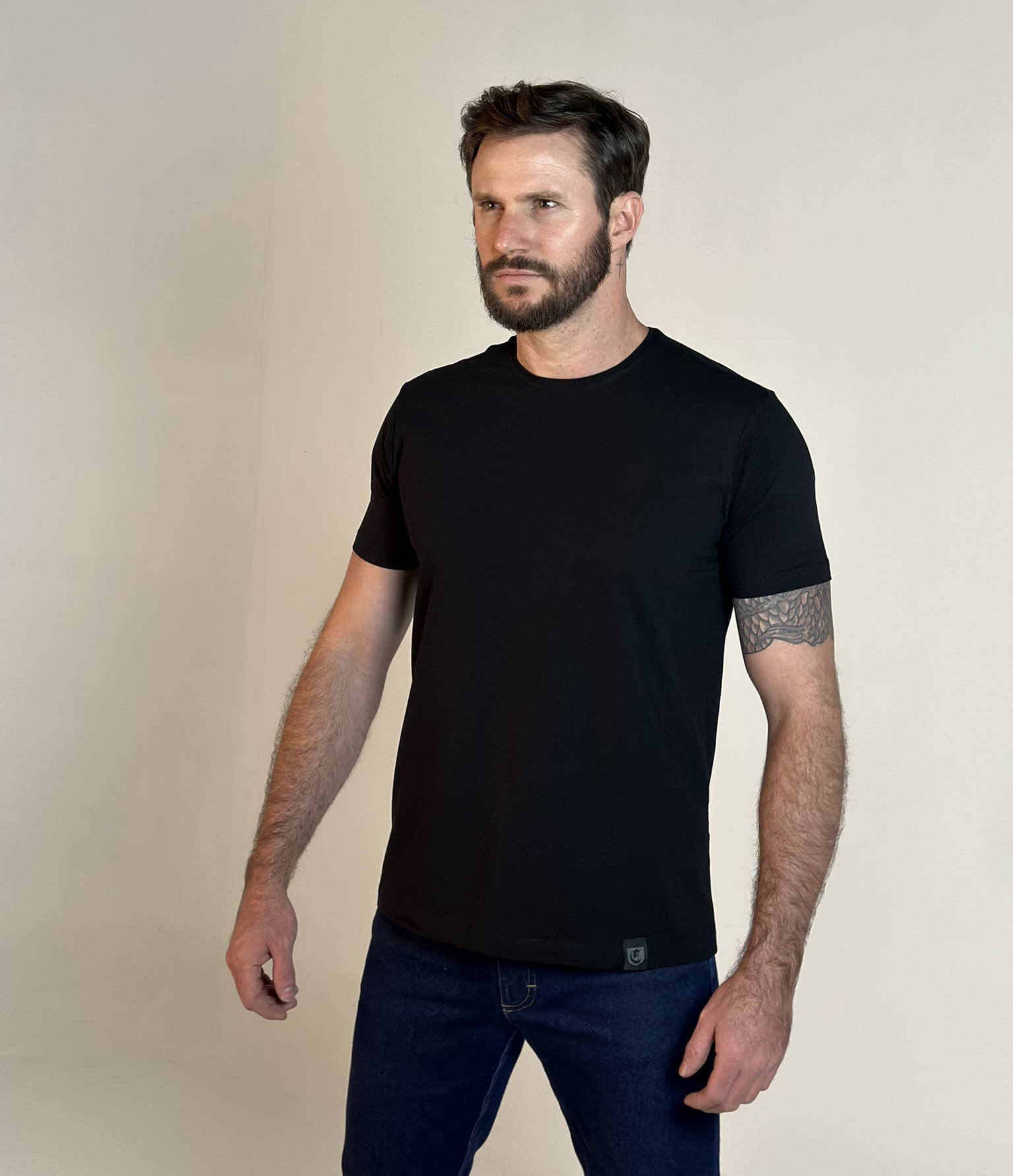 Vantagens e desvantagens de camisetas de algodão e poliéster